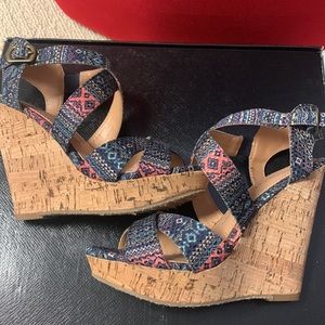 Platform wedges size 6.5. Excellent condition. Worn once.